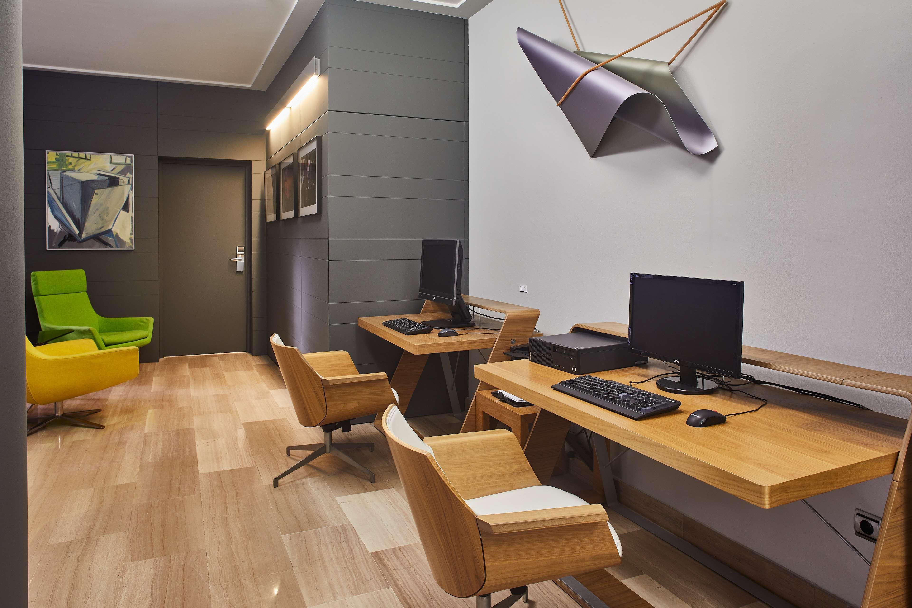 Hotel Silken Amara Plaza